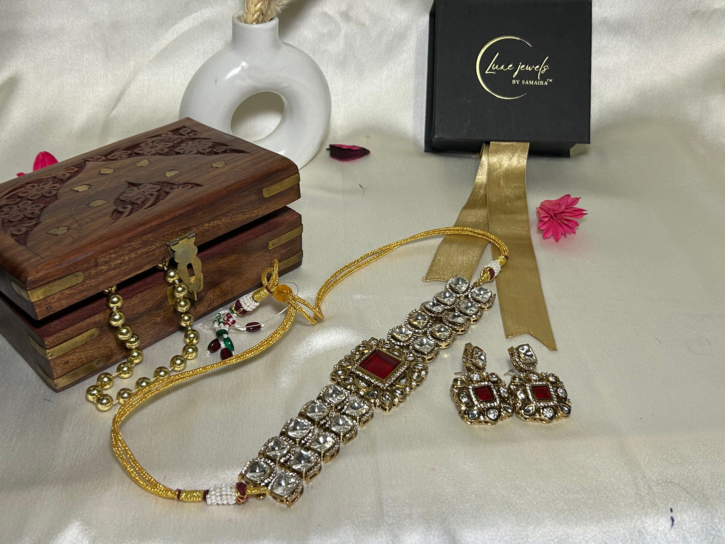 red kundan choker necklaceset