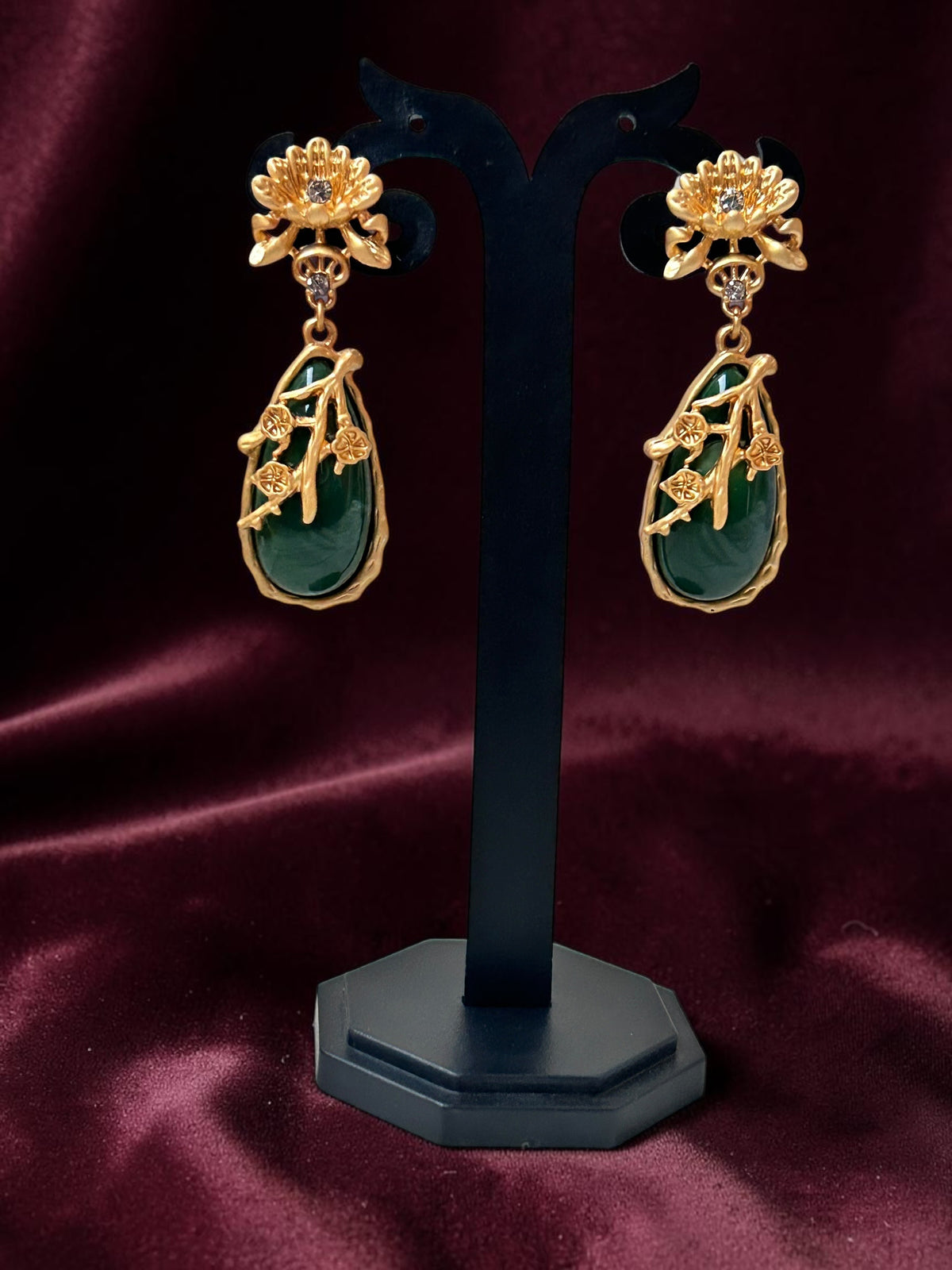 Emerald Aura Earrings