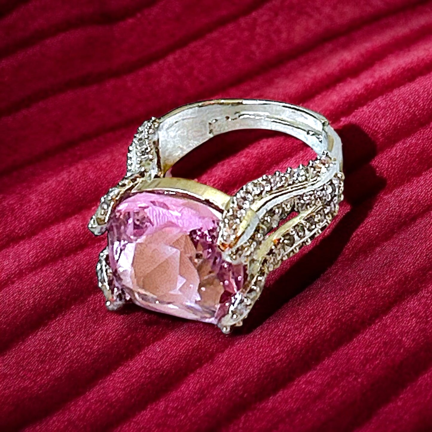 Noor Pink Ring
