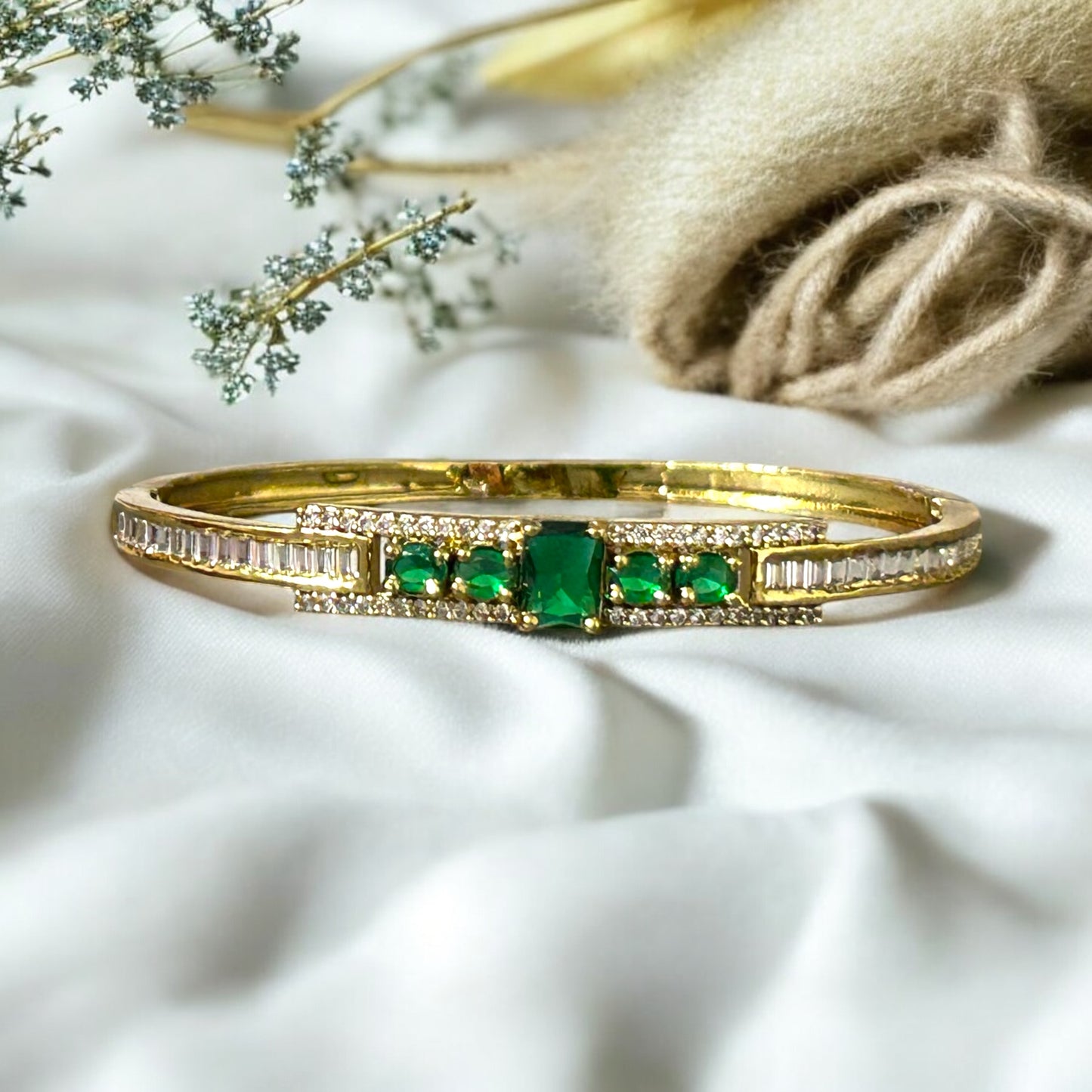 kaira Green Bracelet
