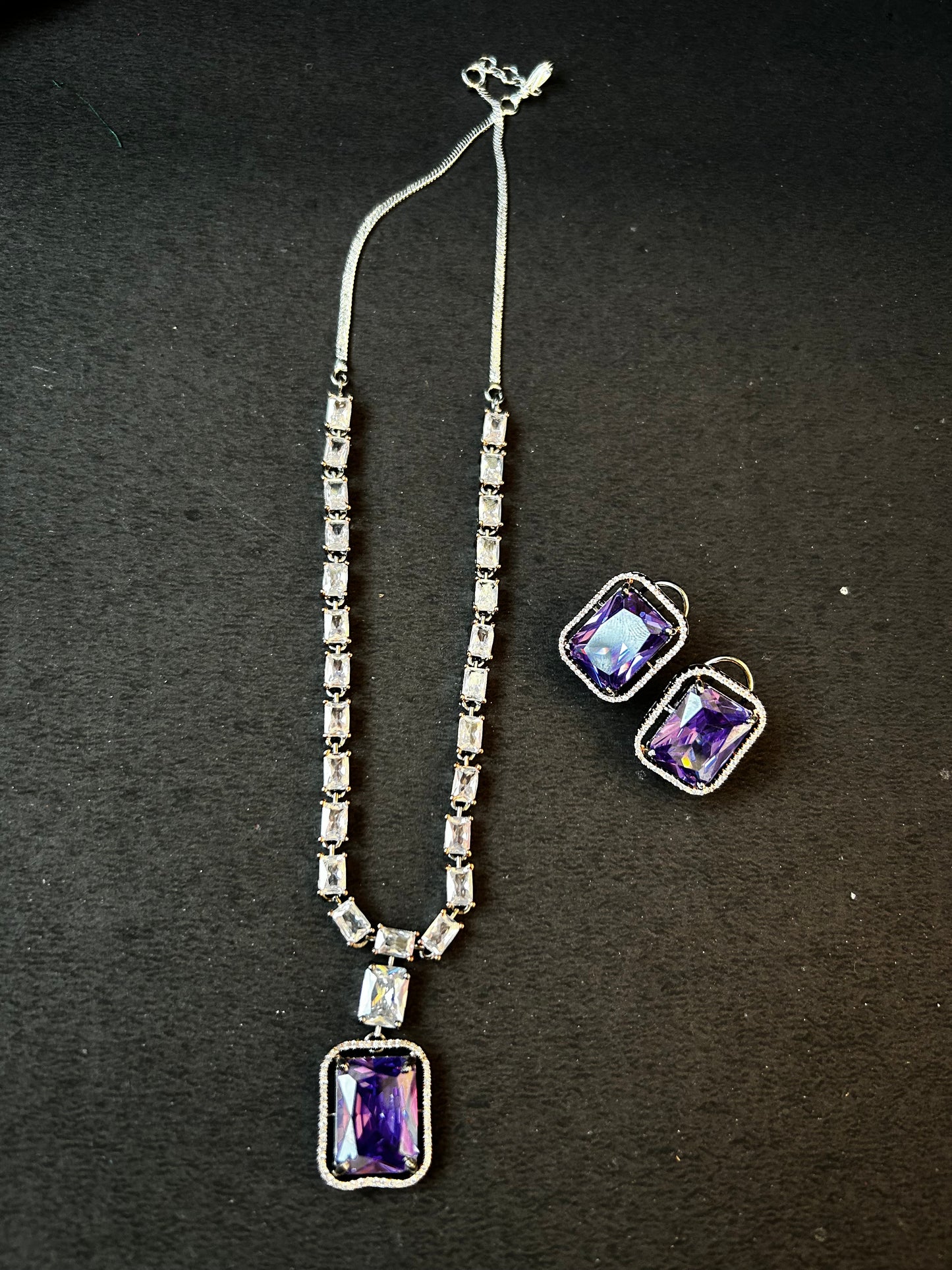 Inaya purple necklace
