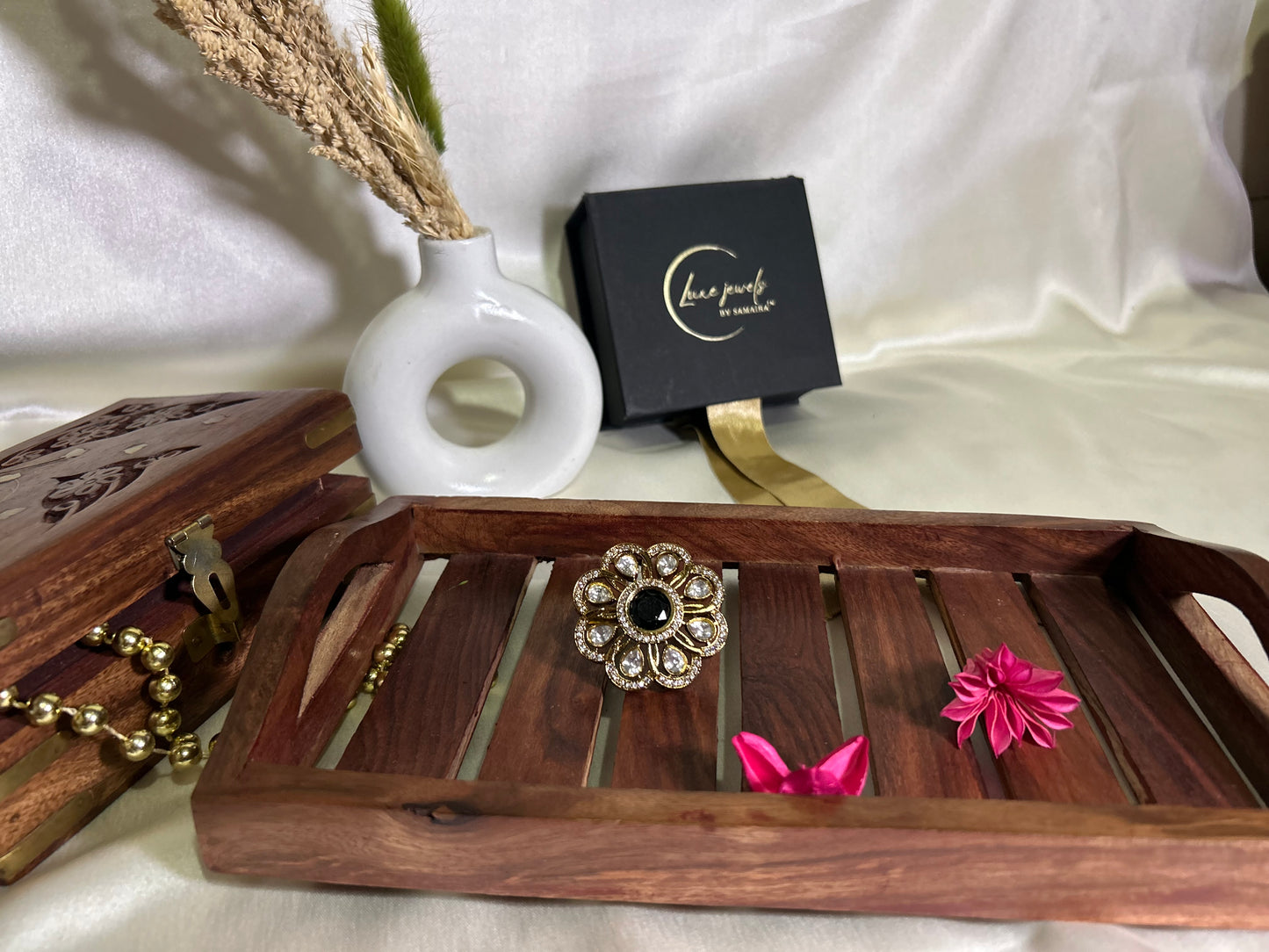 Mayra Blooming black Ring