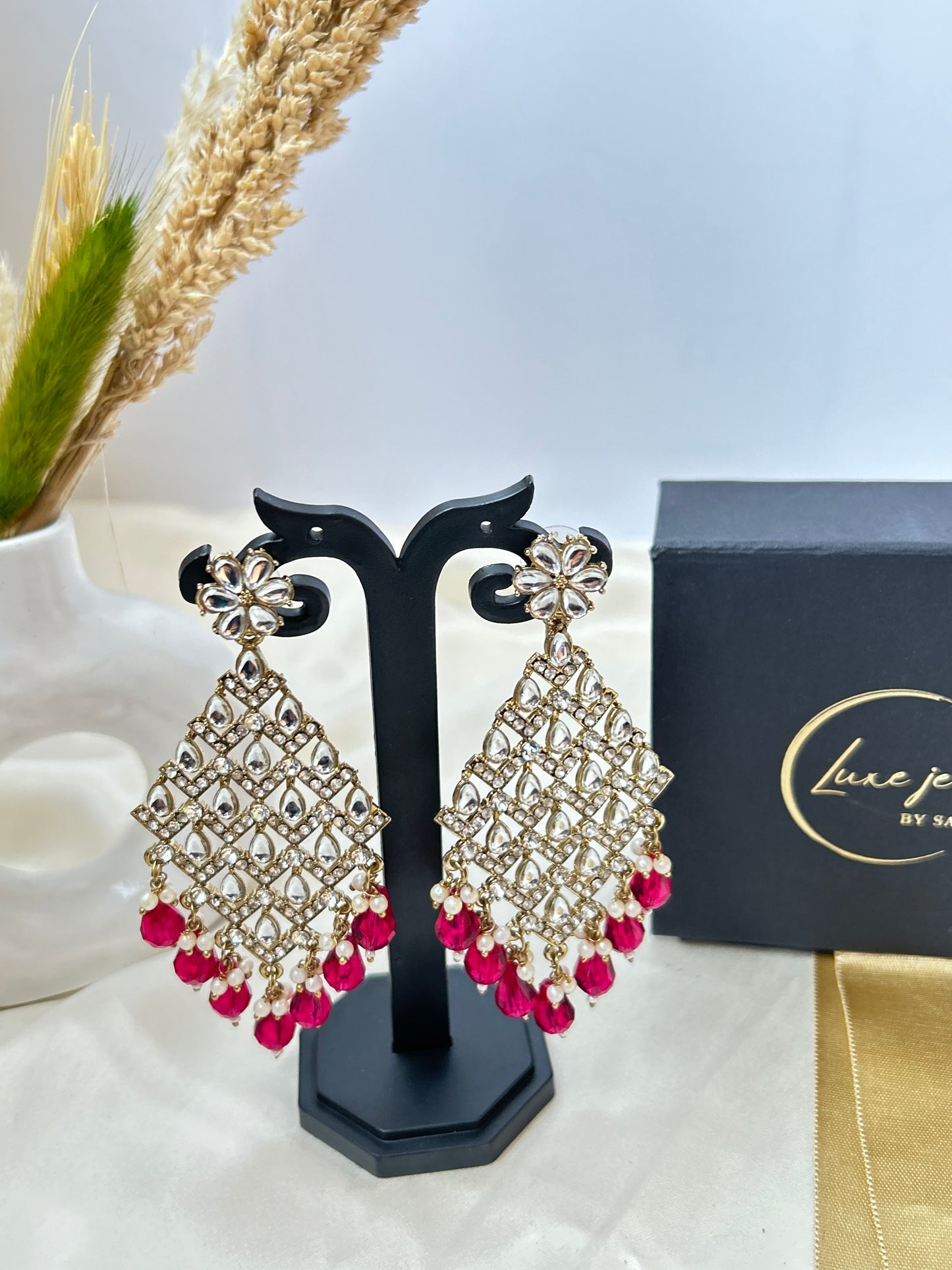 Shloka Red chandbalis