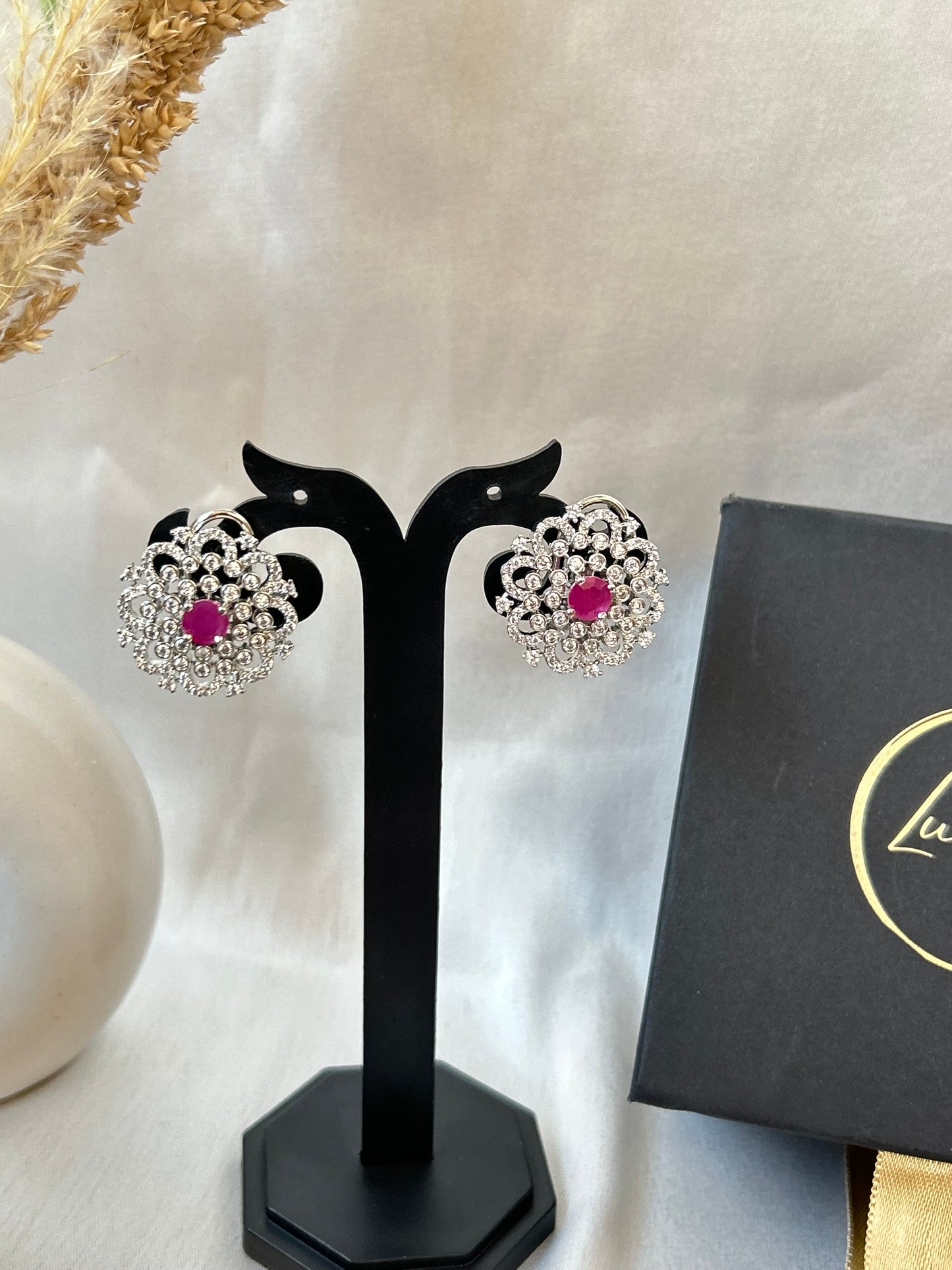 Nensi magenta studs Earrings