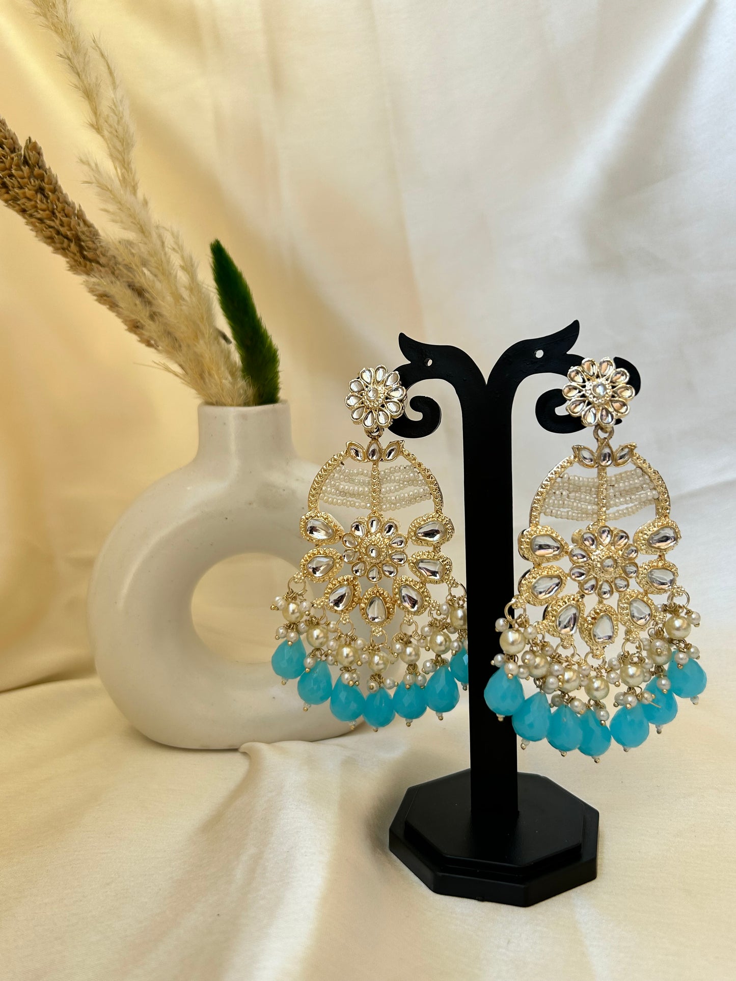 Blue Ishika chandbalis