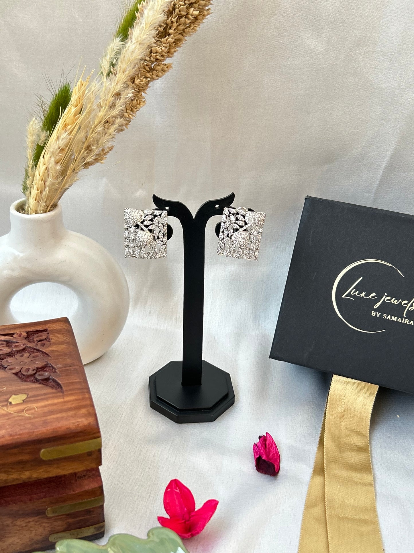 Avadhi silver studs Earrings