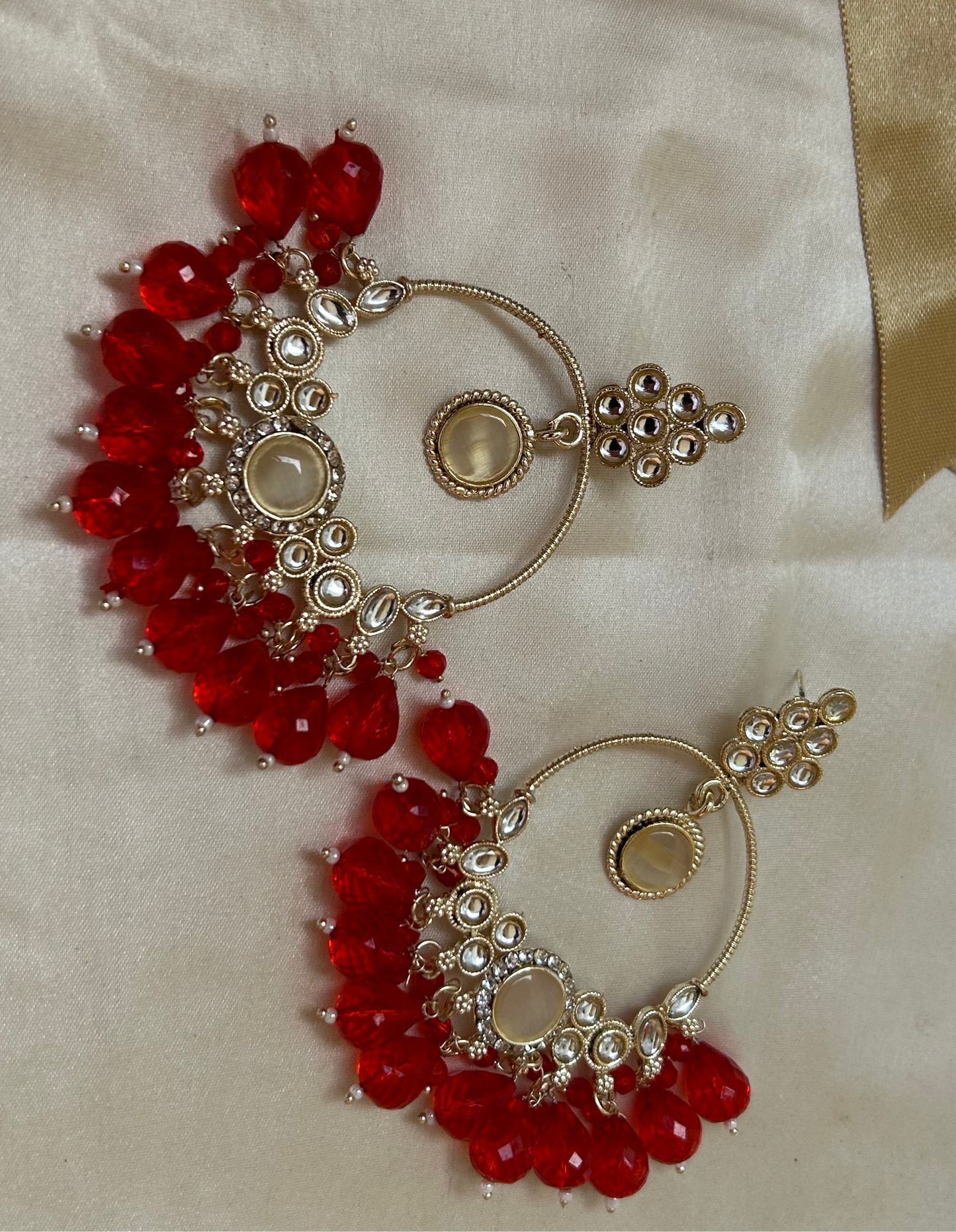 Red Maisha Chandbali