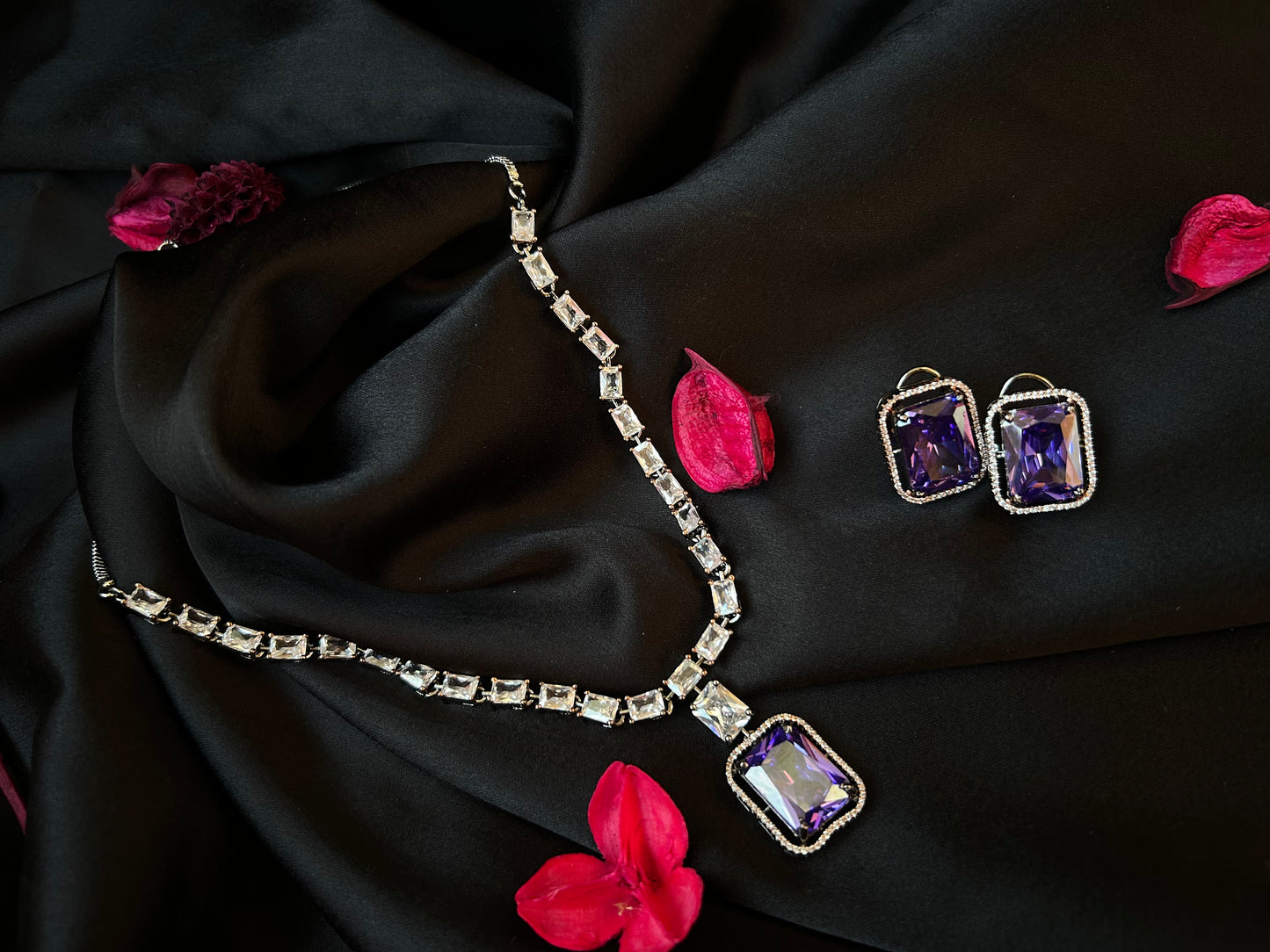 Inaya purple necklace