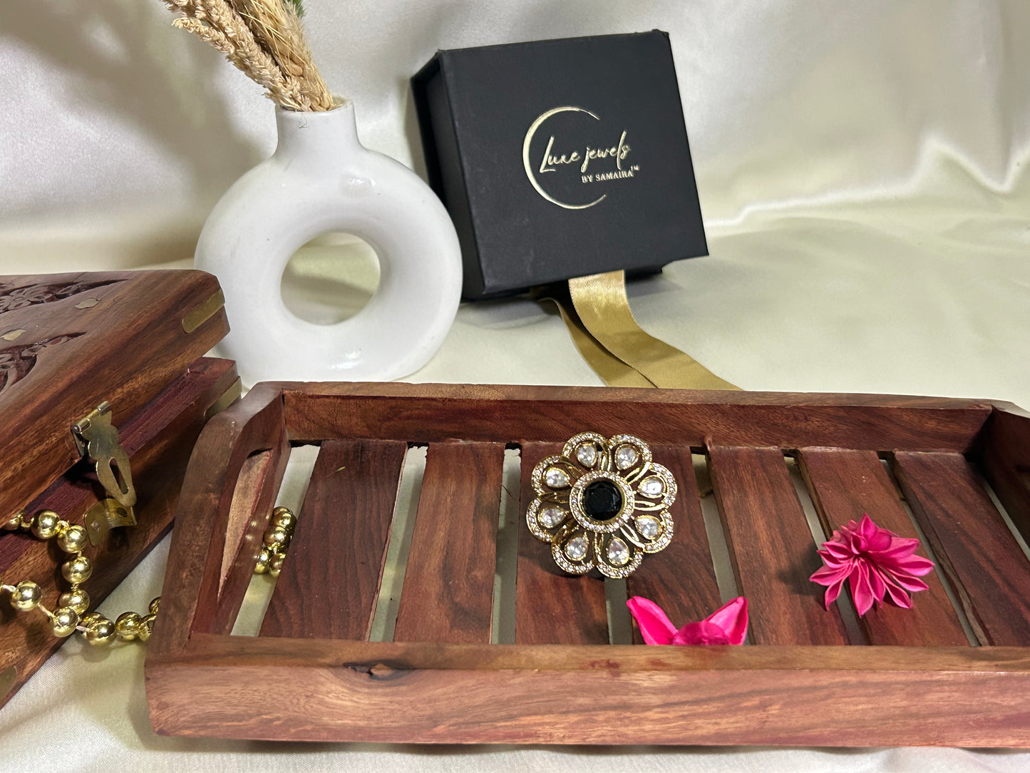 Mayra Blooming black Ring
