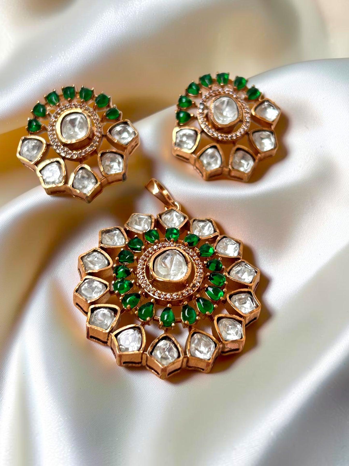 Panash Pendant Set