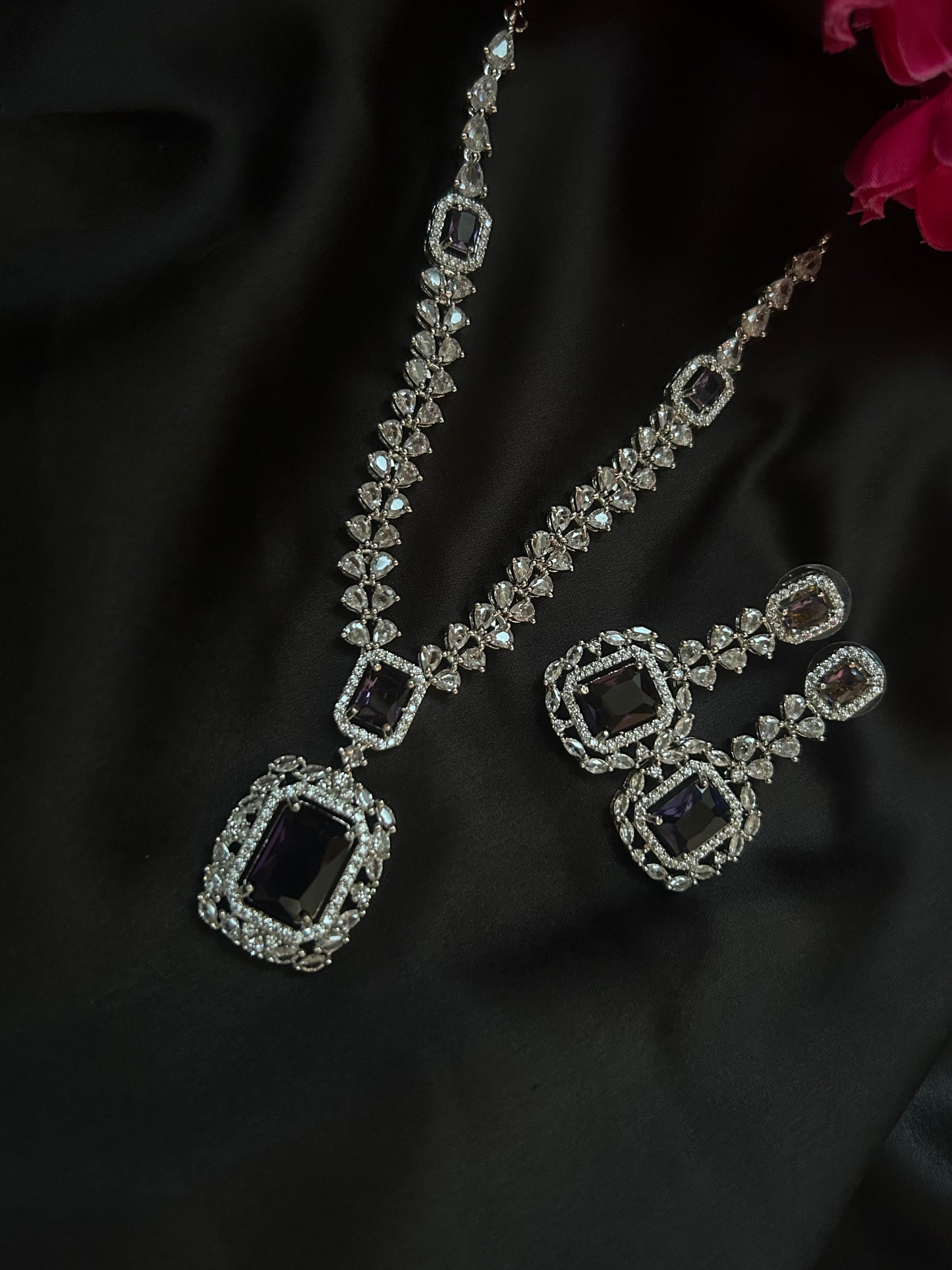 Layla purple necklace