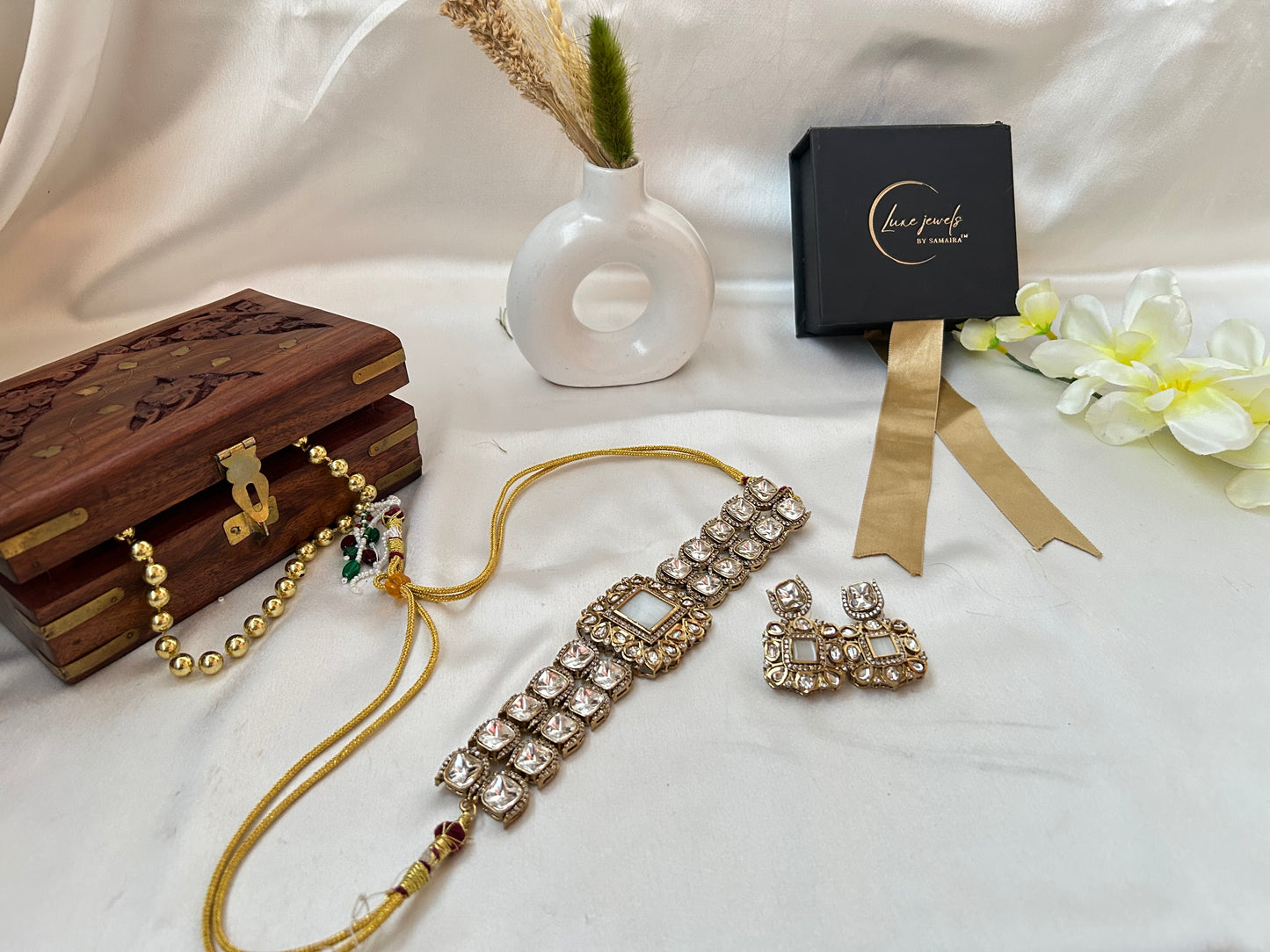 Kimayra Ivory Kundan Choker Set – Gold-plated traditional necklace with earrings for weddings & festivals