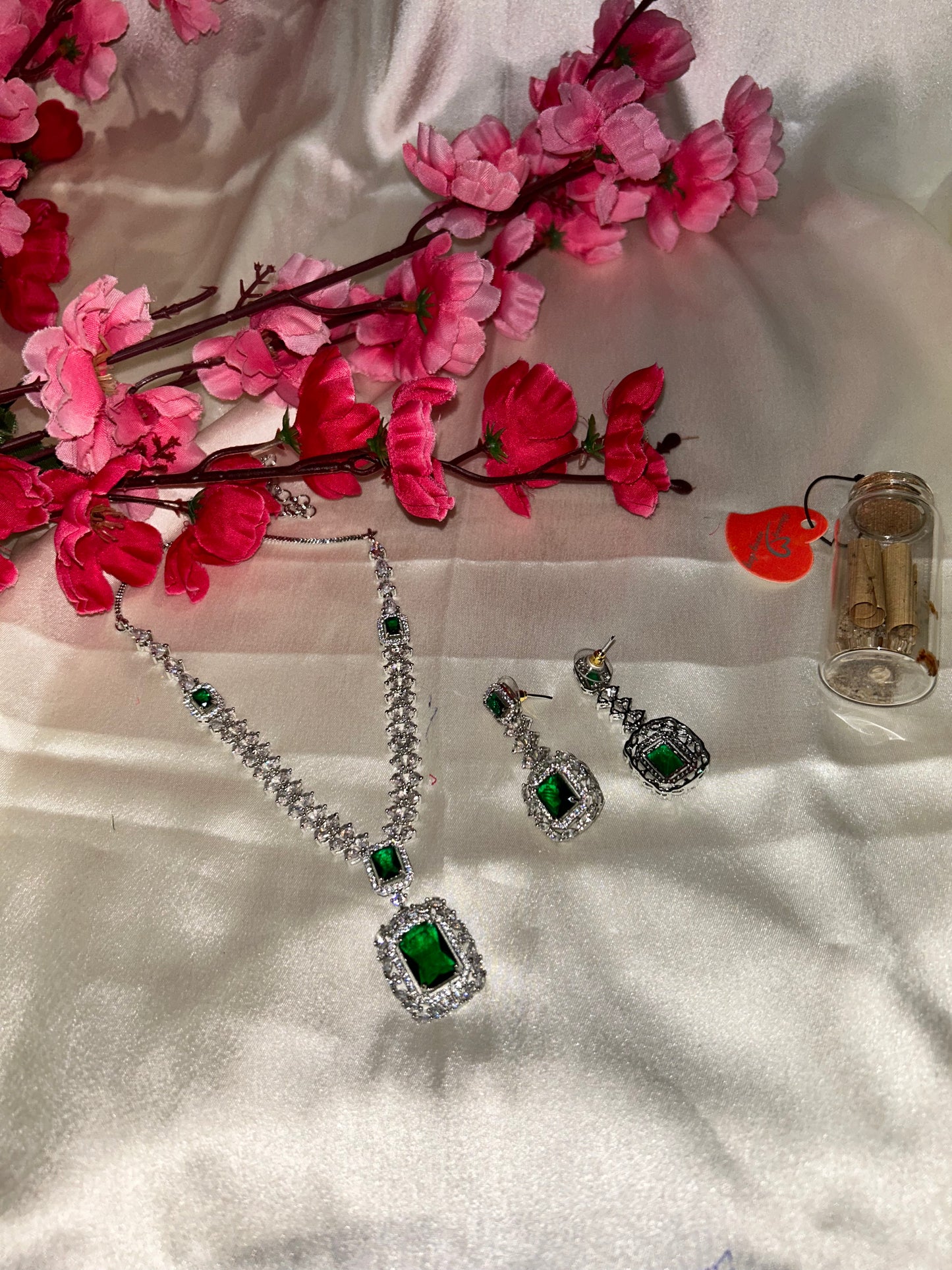 Layla Emerald necklace