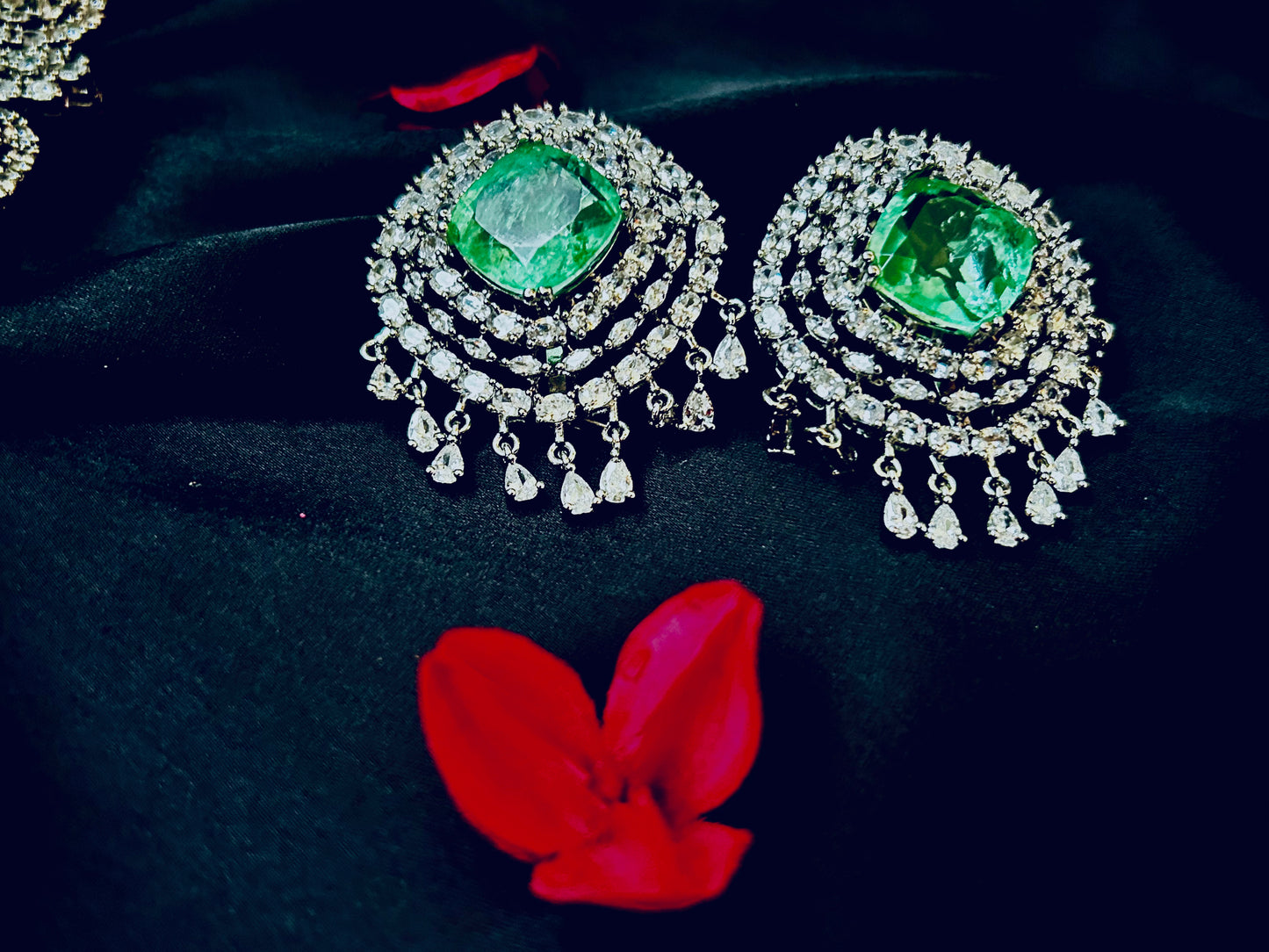 alia necklace set