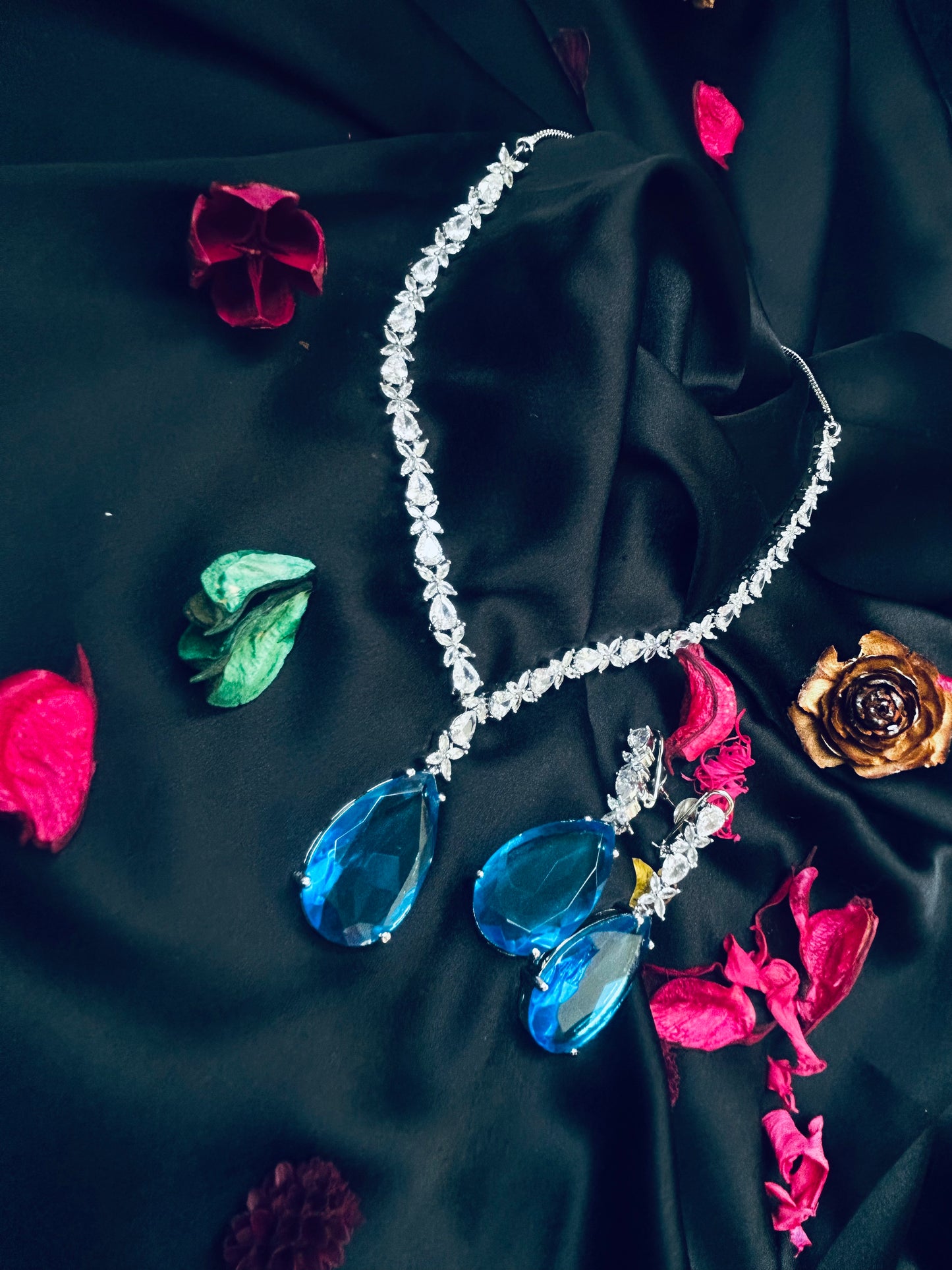 Deepika blue pendant necklace