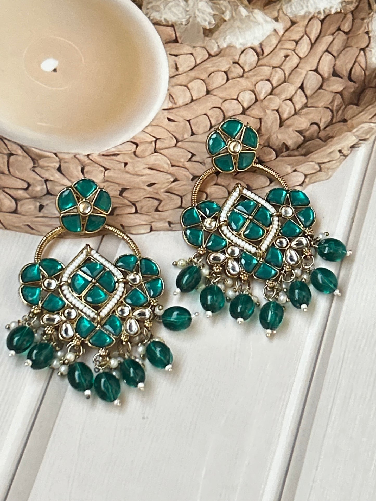 Sitara Rama green chandbalis