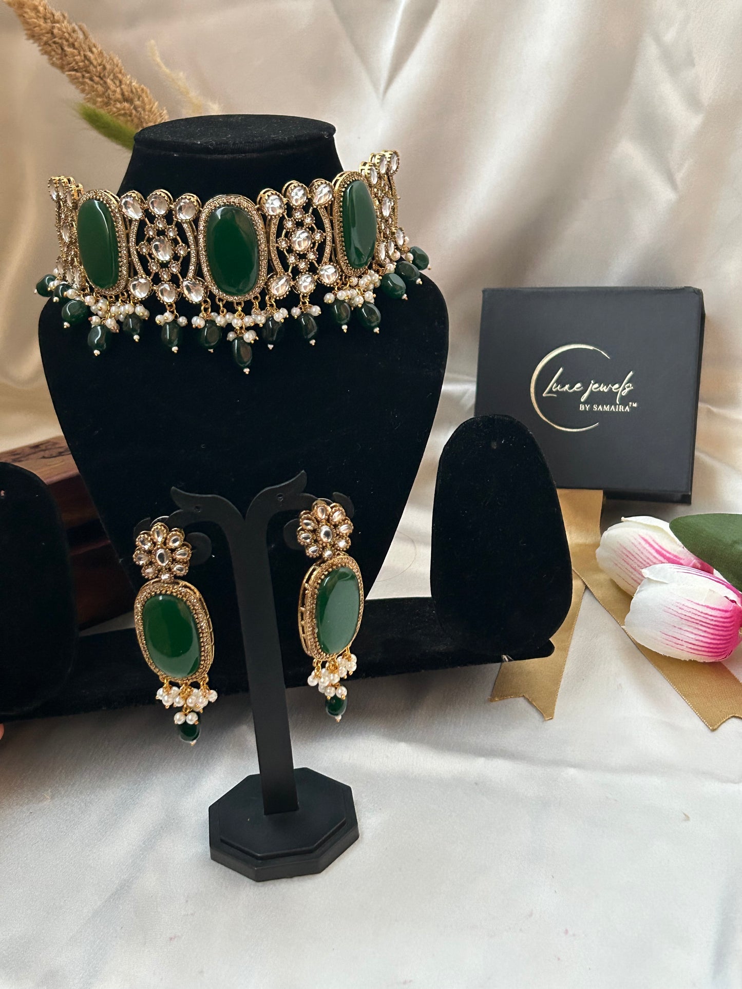 krisha green necklace set