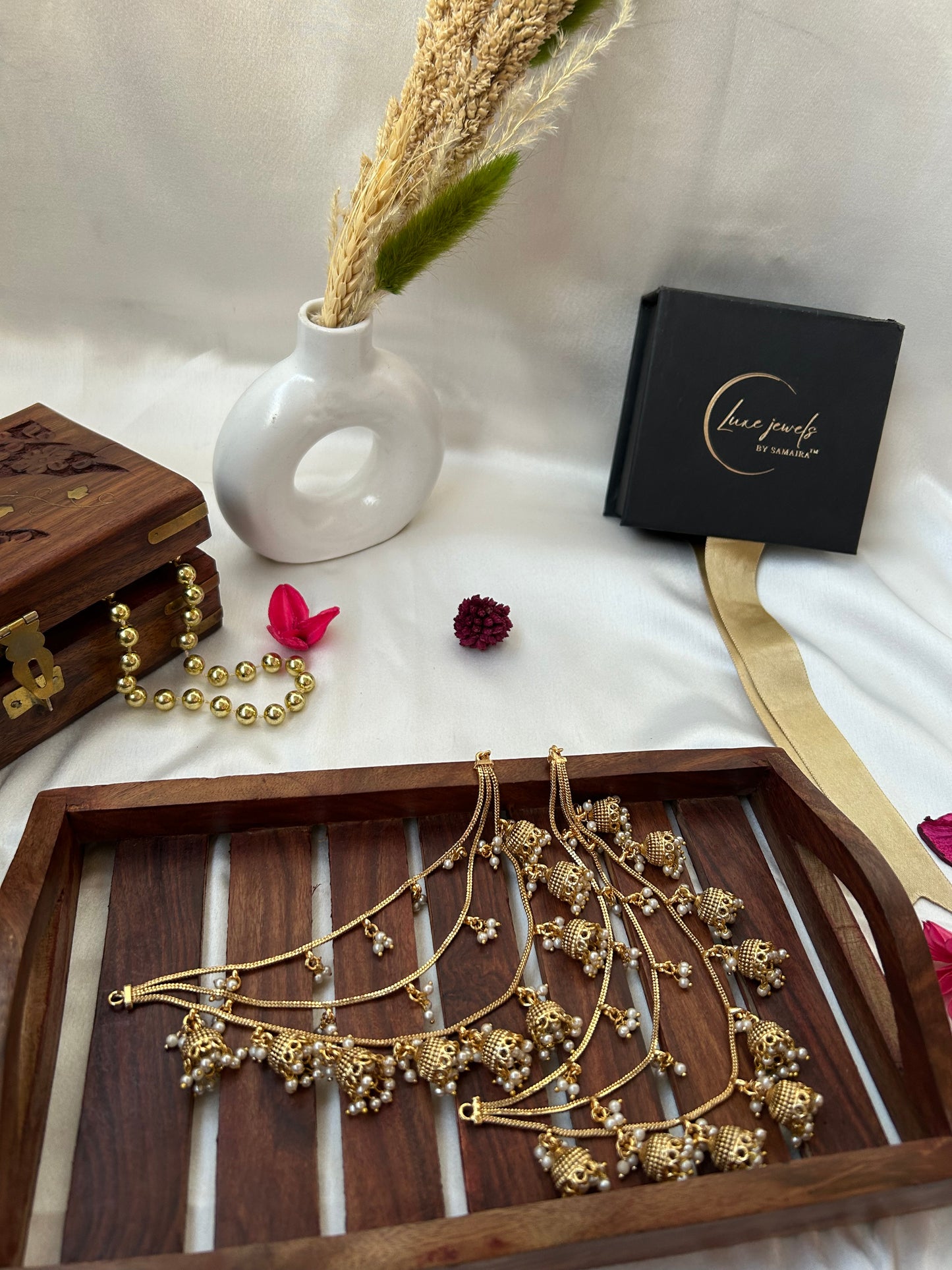Sanya Kaan Chain