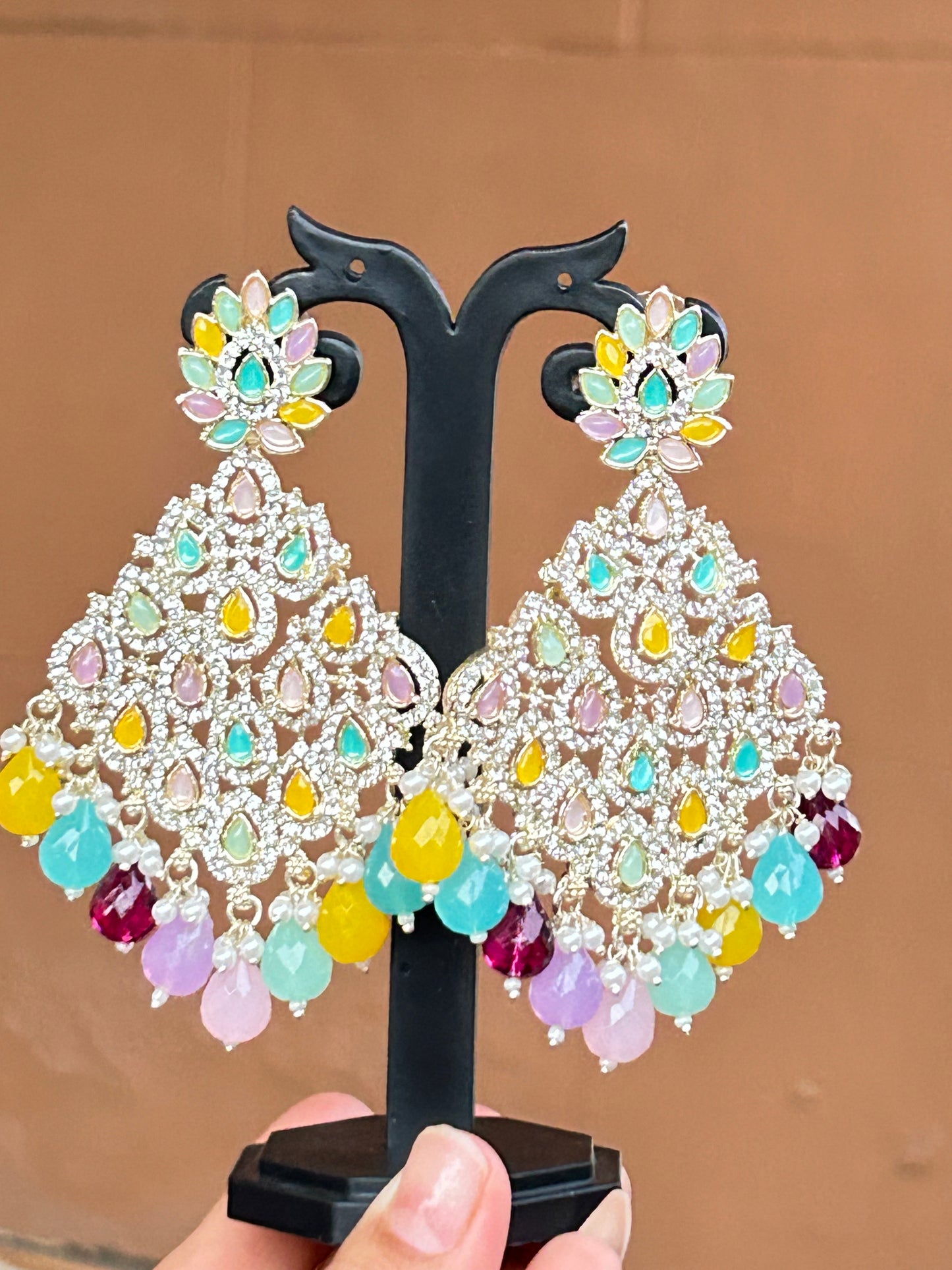 Naisha multi colour Chandbal
