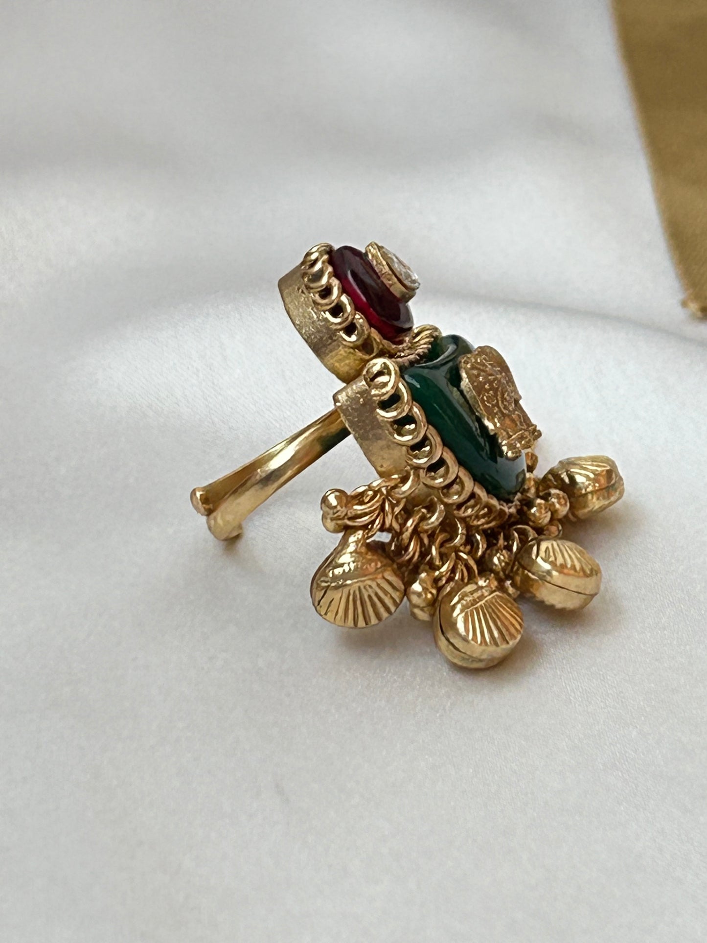 Fiza antique ring