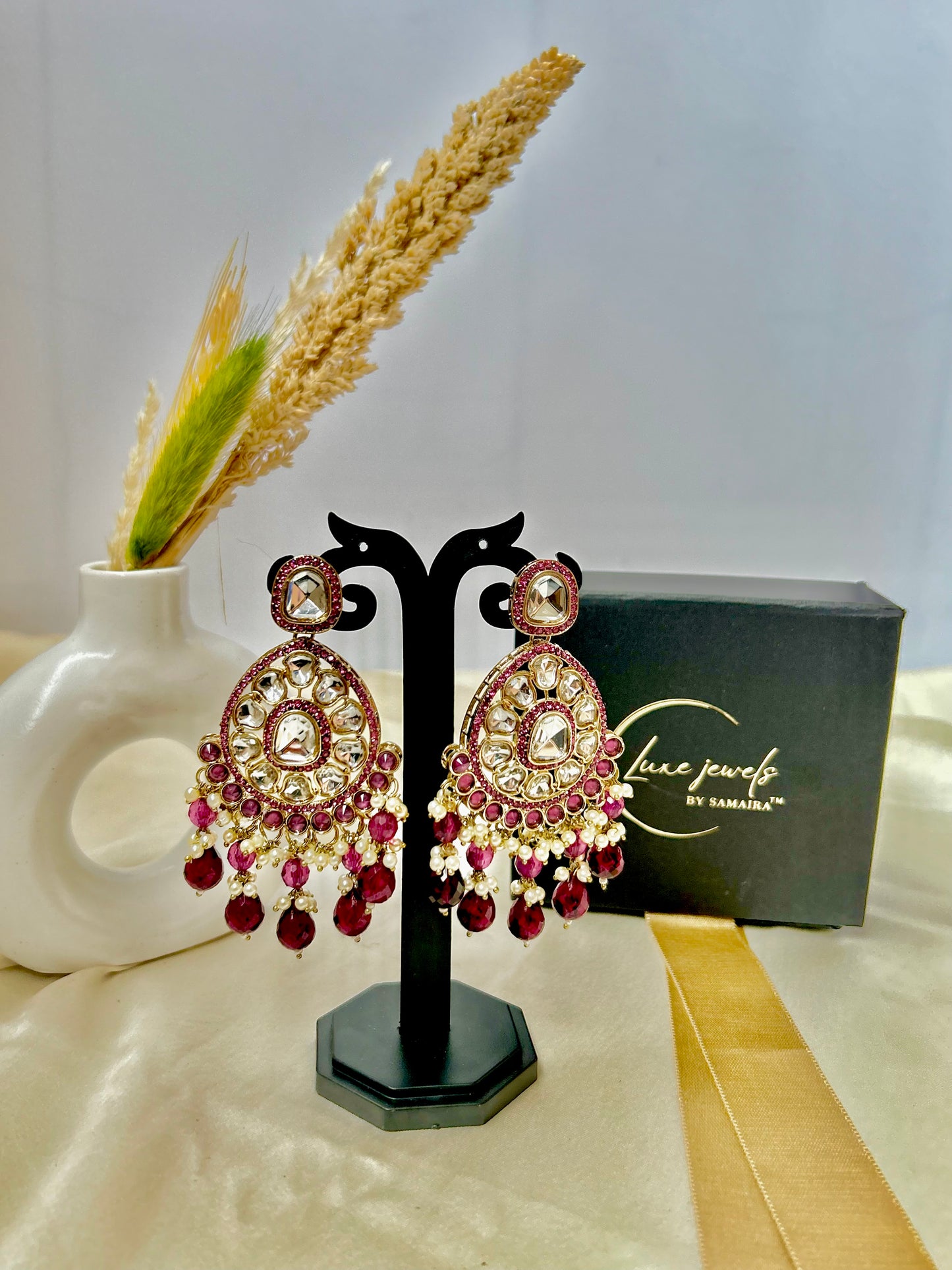 Ozavi purple chandbalis