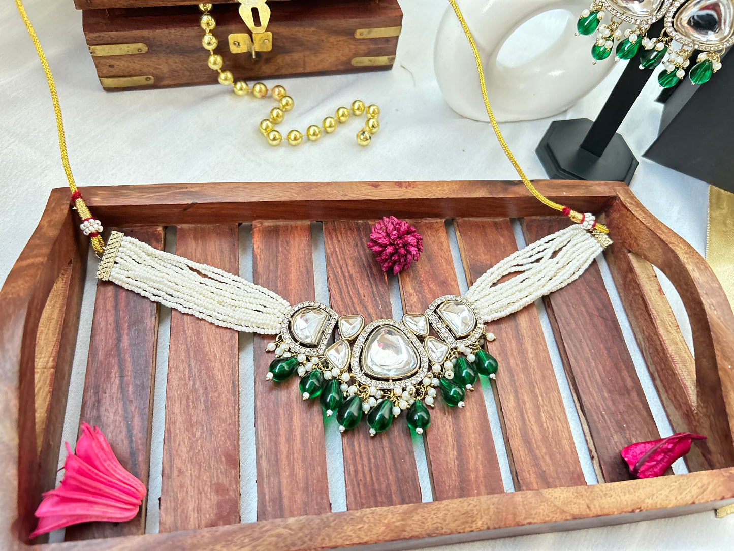 Emerald Green Kundan Necklace Set