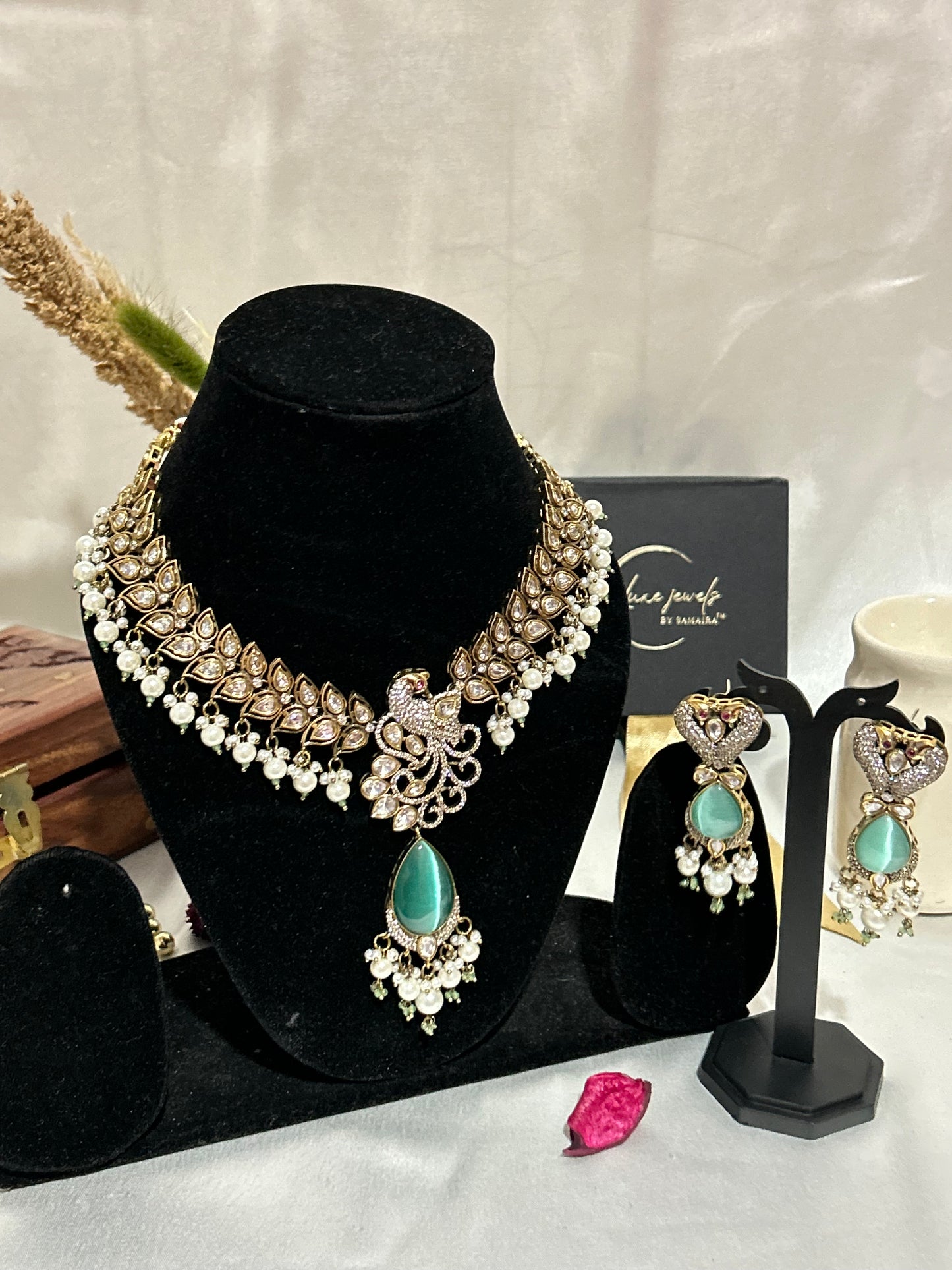Arina sea green kundan necklaceset