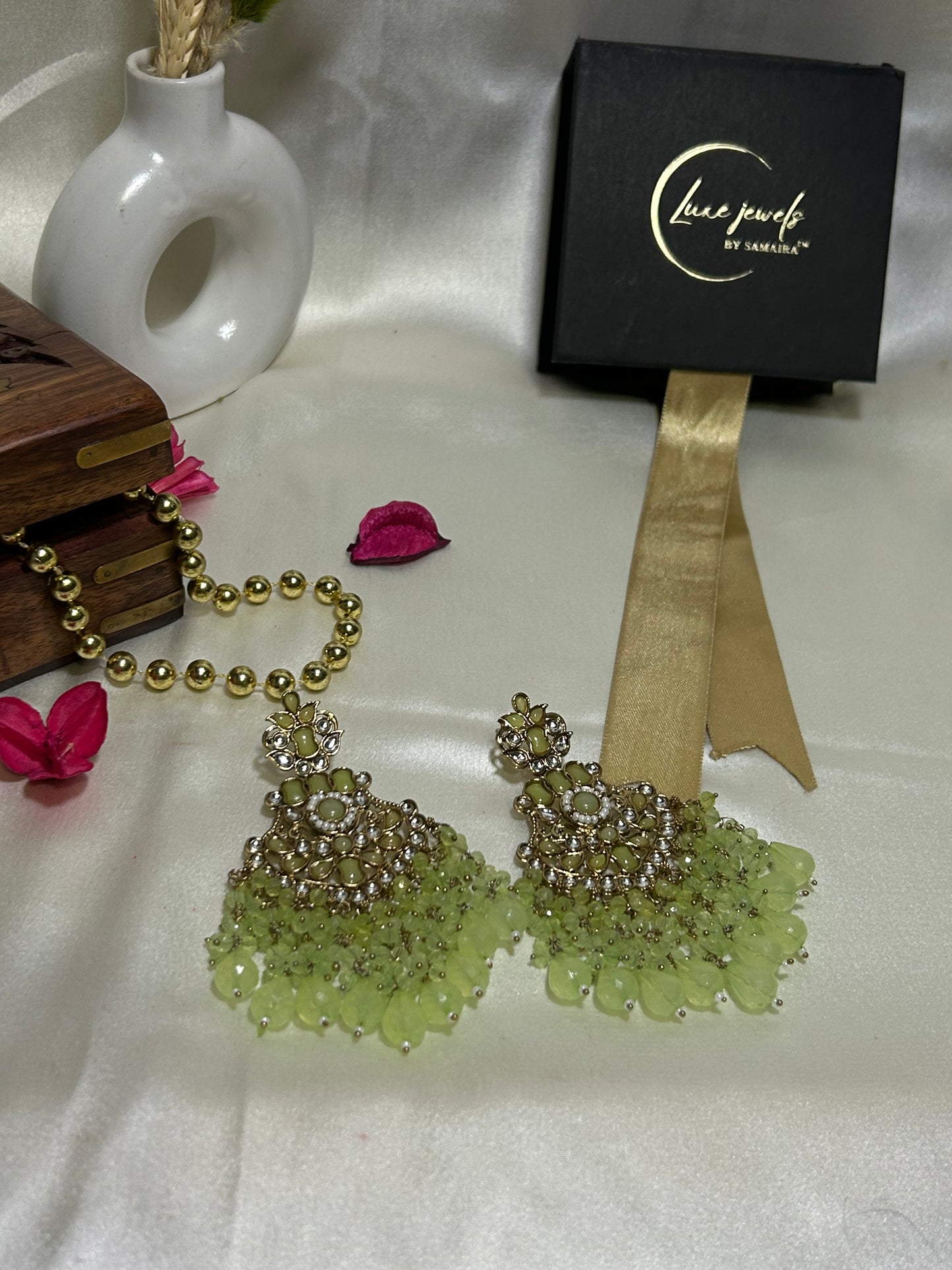 Arushi Green chandbali