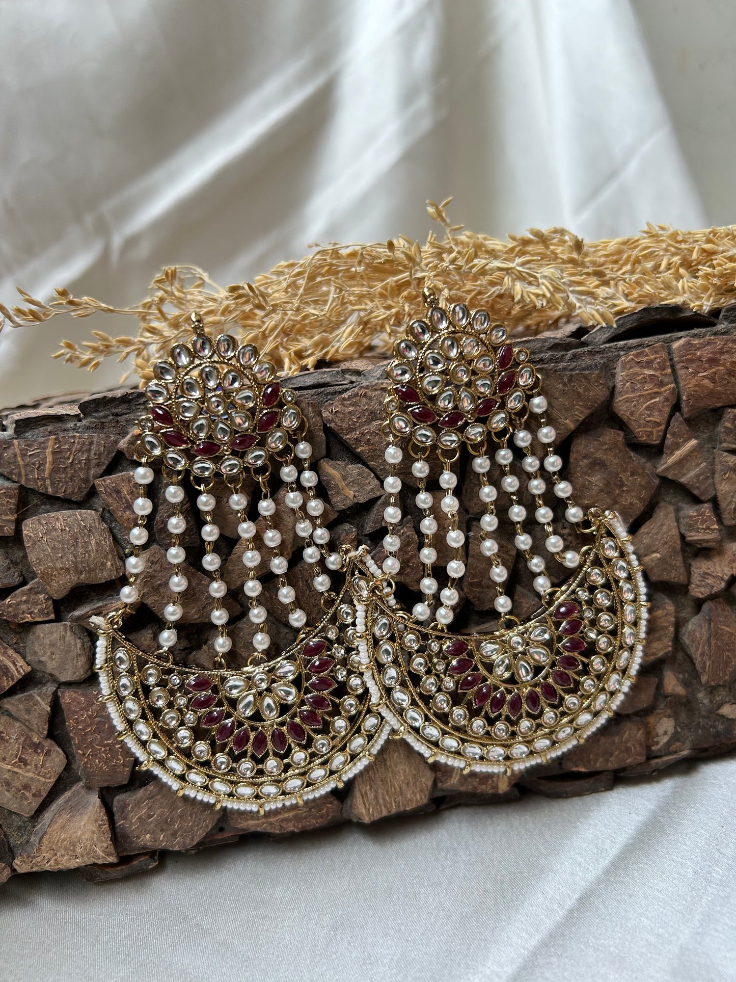 Keshavi Maroon Chandbali
