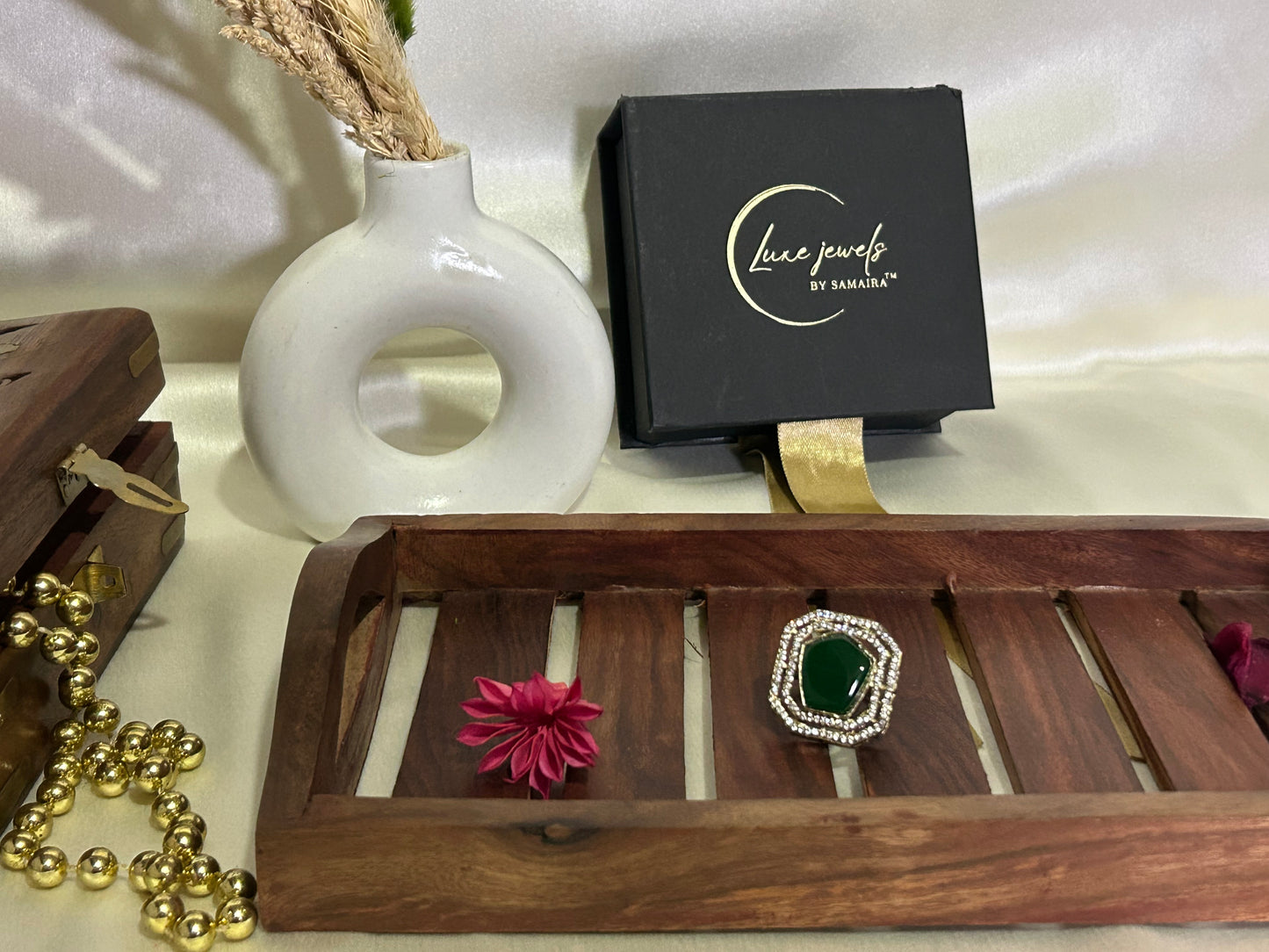 kriti green Ring