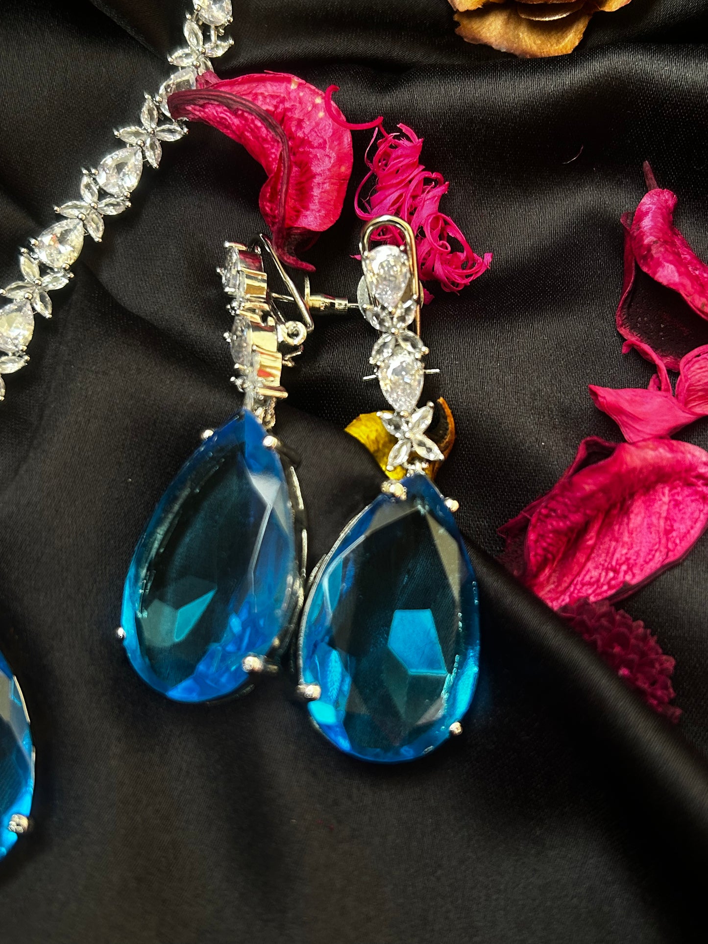 Deepika blue pendant necklace