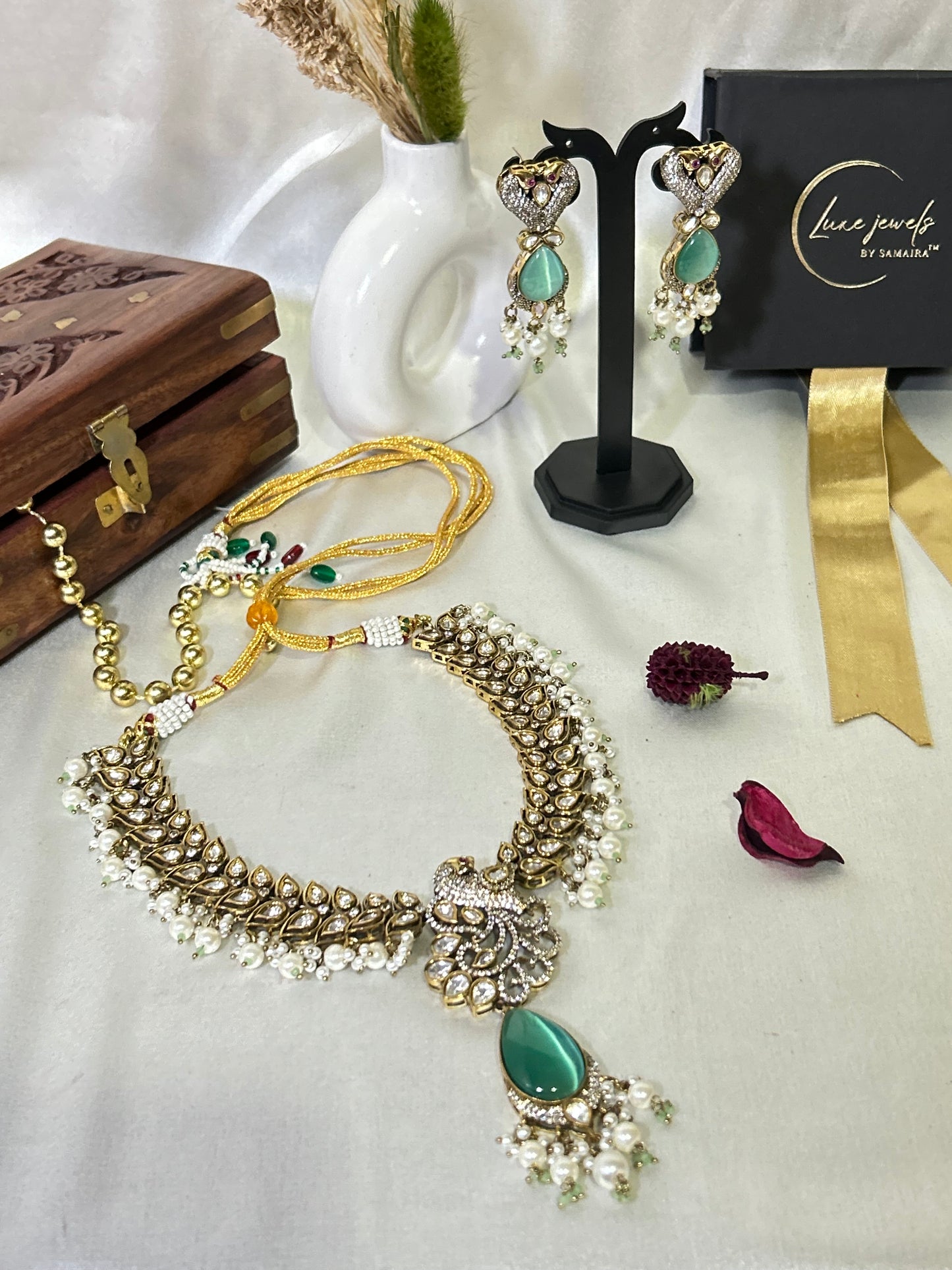 Arina sea green kundan necklaceset
