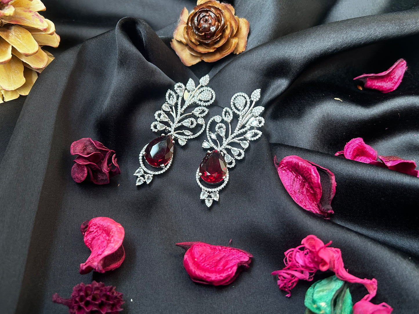 Innaya Ruby Earing