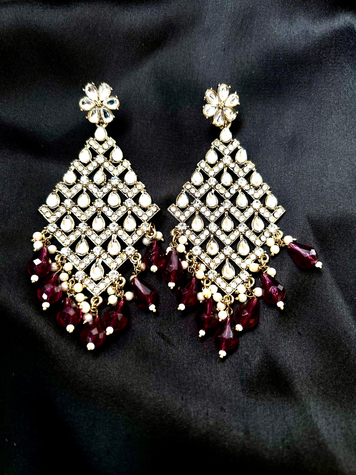 Shloka Maroon chandbalis