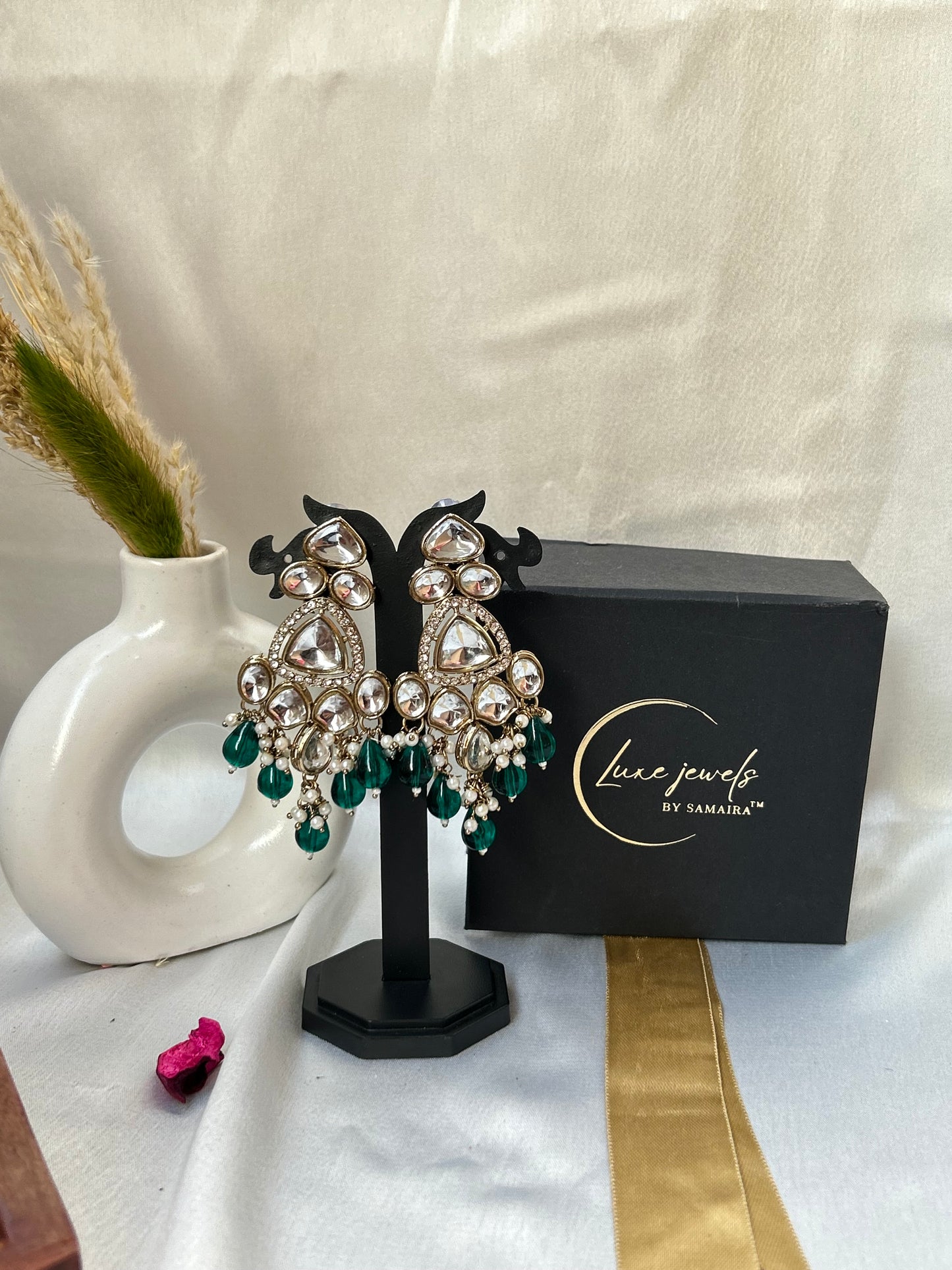 Megha emerald green necklace