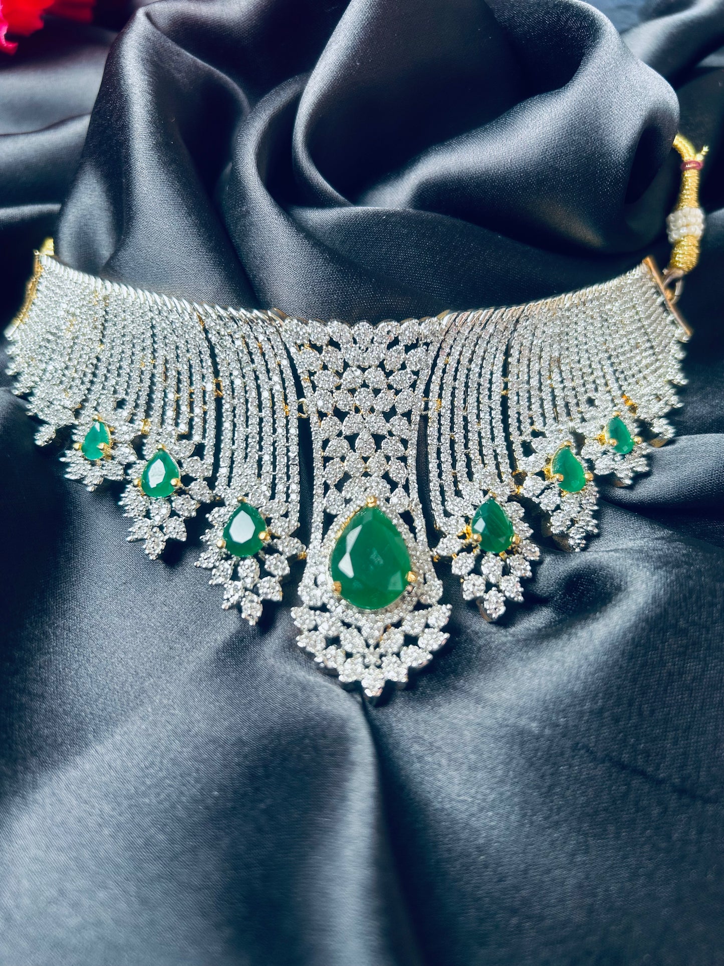 Vincy emerald necklace