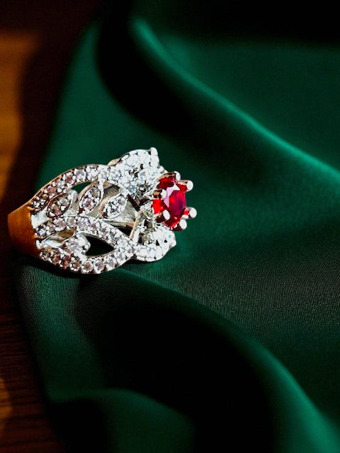 Lyna Ruby silver Ring