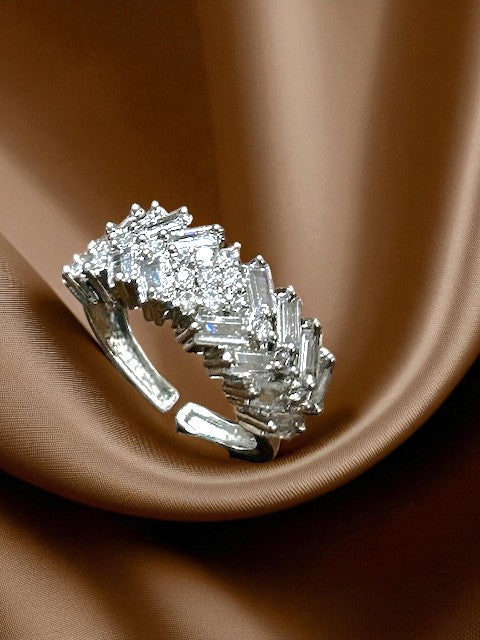 Ziyu Sleek silver Band Ring