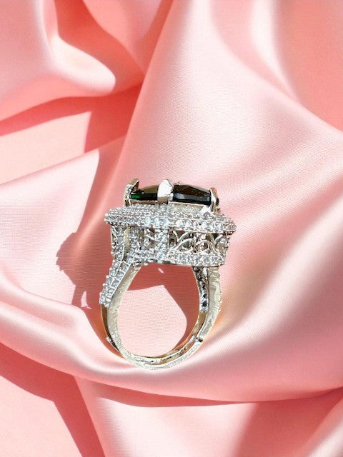 Velvet Night Emerald Ring