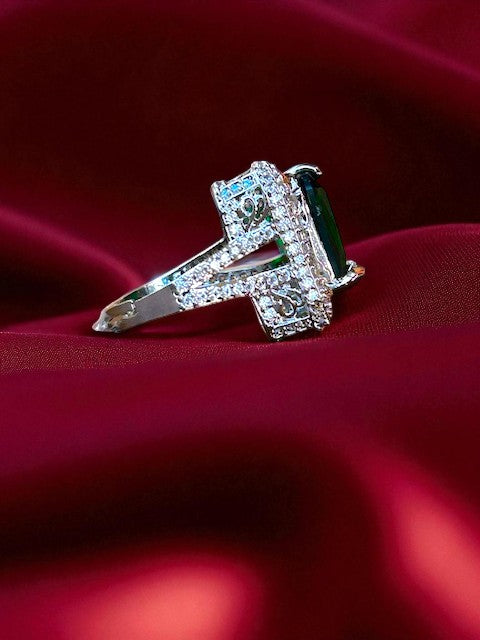 Velvet Night Emerald Ring