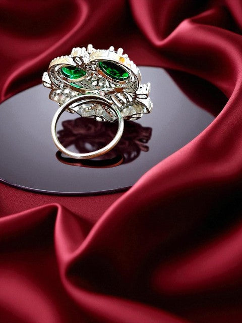 Majesticl Emeral Green Ring