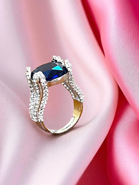Noor Sapphire Blue Ring