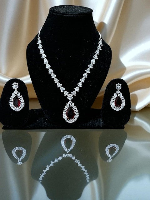 Scarlett Queen pendent Set