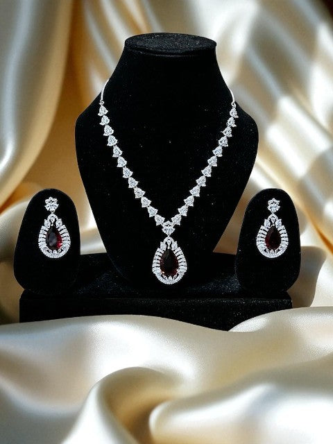 Scarlett Queen pendent Set