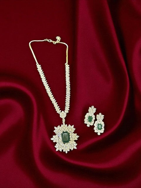 Emerald AD pendent Set