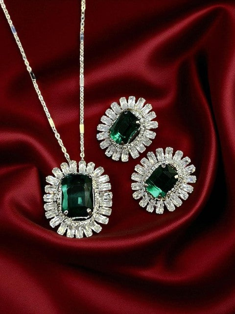 Emerald Ice Queen pendent Set