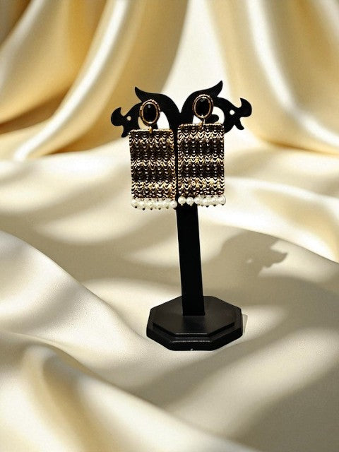 Vintage Drape Black Pearl Danglers