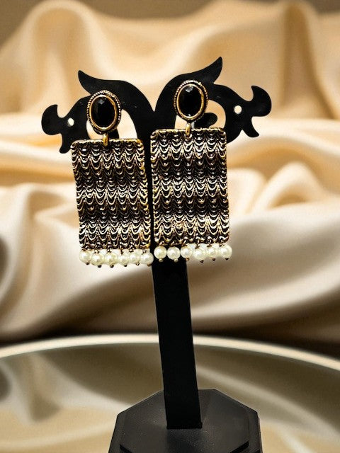 Vintage Drape Black Pearl Danglers