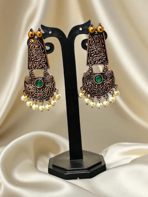 Heritage Lush Emerald Earrings