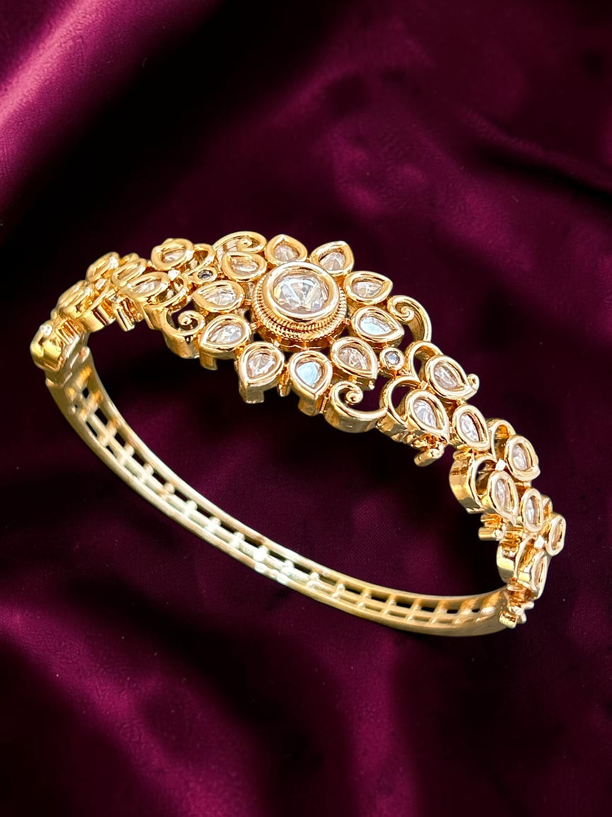 Akshara golden Bracelet